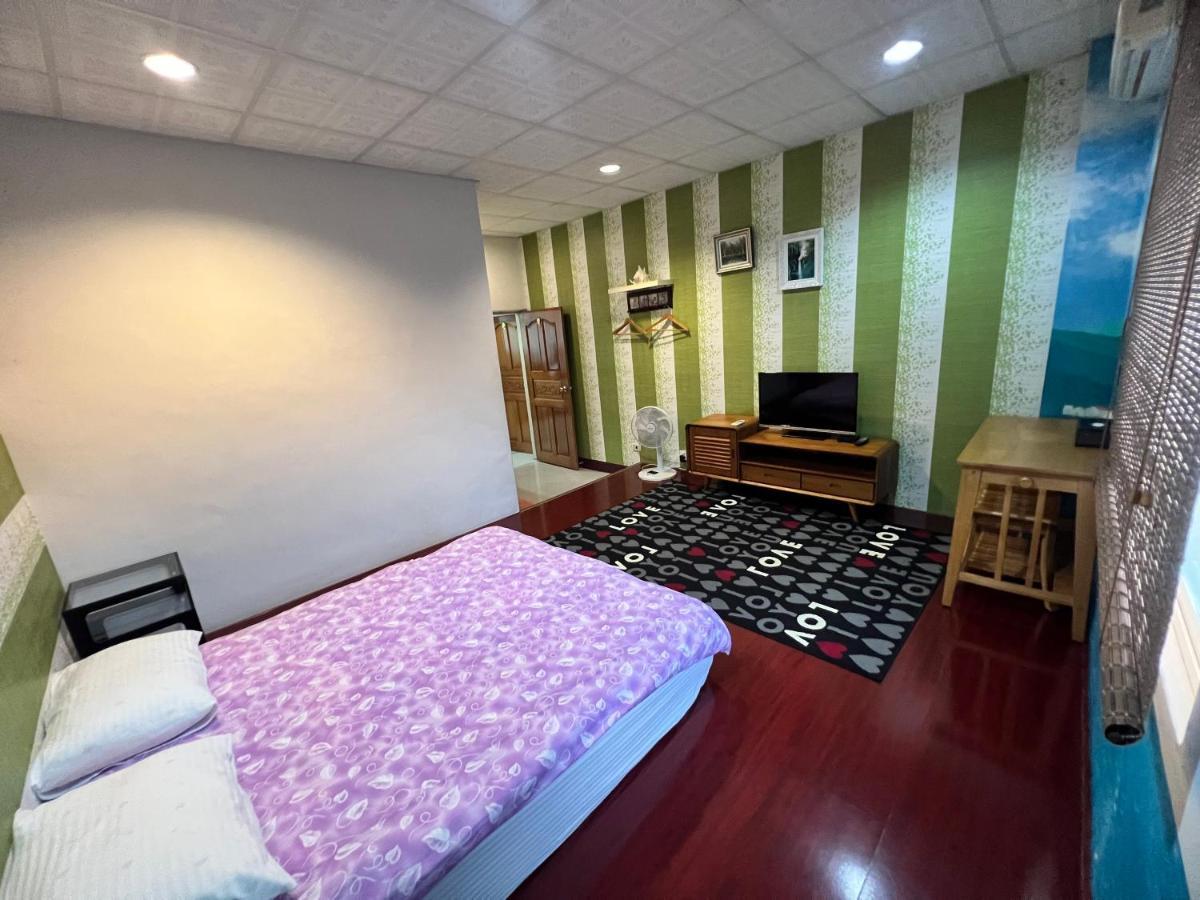 Golden Flower Homestay Yuli Exterior foto
