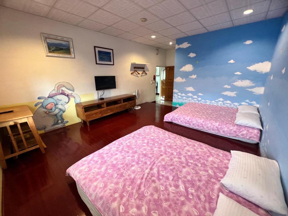 Golden Flower Homestay Yuli Exterior foto