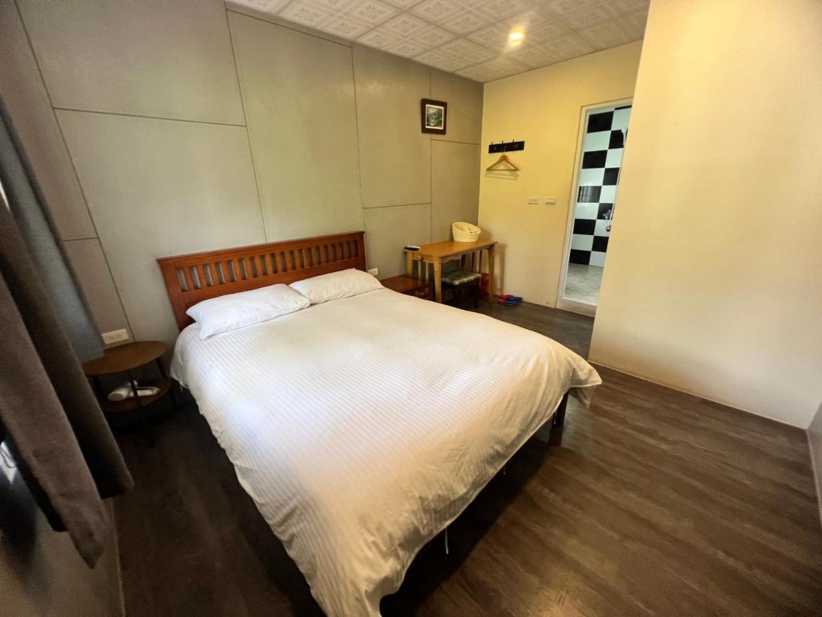 Golden Flower Homestay Yuli Exterior foto