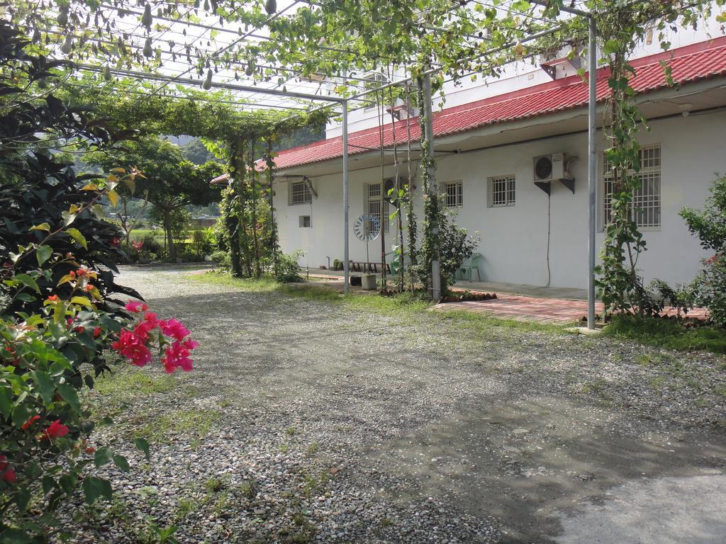 Golden Flower Homestay Yuli Exterior foto
